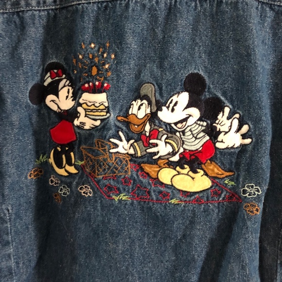 DISNEY STORE Woman’s Medium Short Sleeve blouse top MICKEY AMERICAN SPIRIT USA - Picture 2 of 5